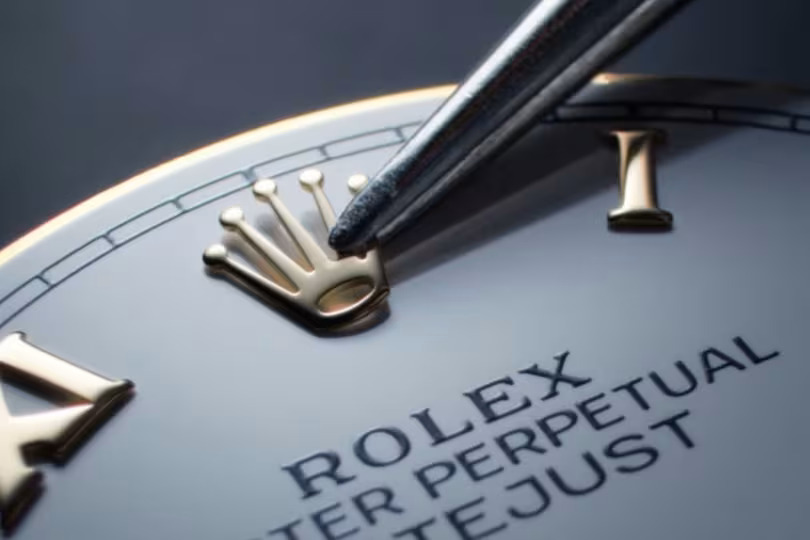 corners-homepage-push-discover-rolex-wor-b460356_rolex_mp_olv_watchmaking_manifesto_d_9x16_en-gb_75_25p_pp002